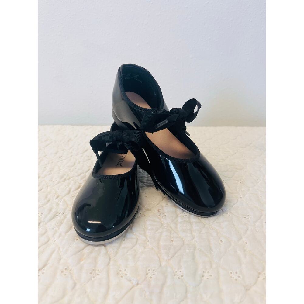 Capezio Girls Tap Shoes size 13M